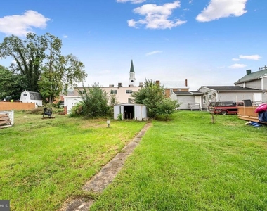 309 N Lawrence Street - Photo Thumbnail 20