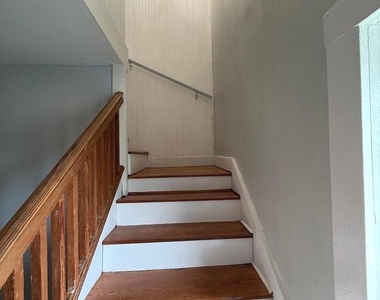 10860 Winchester Avenue - Photo Thumbnail 17