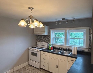 10860 Winchester Avenue - Photo Thumbnail 11