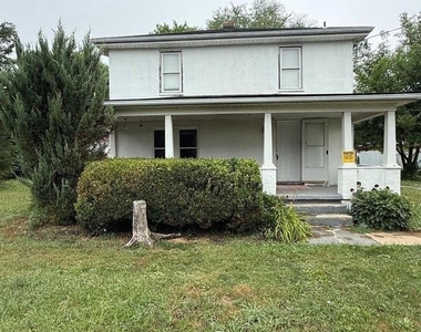 10860 Winchester Avenue - Photo Thumbnail 2