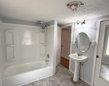 10860 Winchester Avenue - Photo Thumbnail 18