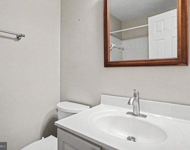 4872 Ebb Tide Court - Photo Thumbnail 16
