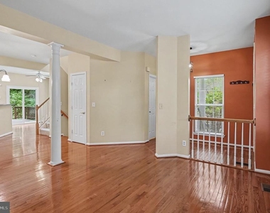 4872 Ebb Tide Court - Photo Thumbnail 4