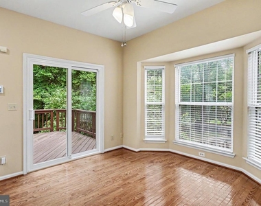 4872 Ebb Tide Court - Photo Thumbnail 9