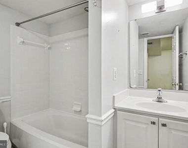4872 Ebb Tide Court - Photo Thumbnail 15
