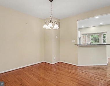 4872 Ebb Tide Court - Photo Thumbnail 6