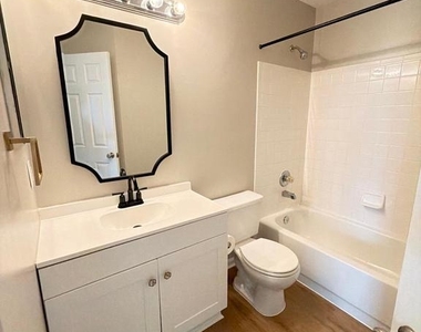 9253 Jessica Drive - Photo Thumbnail 14