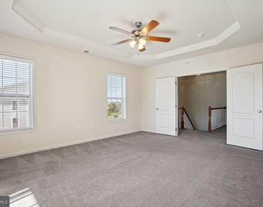 43085 Thoroughfare Gap Terrace - Photo Thumbnail 11