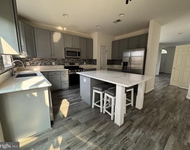 336 Baish Drive Se - Photo Thumbnail 8