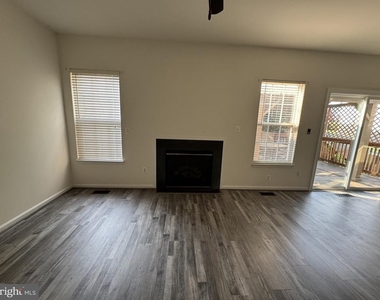336 Baish Drive Se - Photo Thumbnail 12