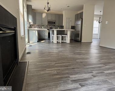 336 Baish Drive Se - Photo Thumbnail 7
