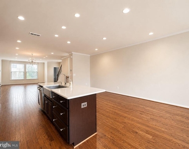 23451 Epperson Square - Photo Thumbnail 14