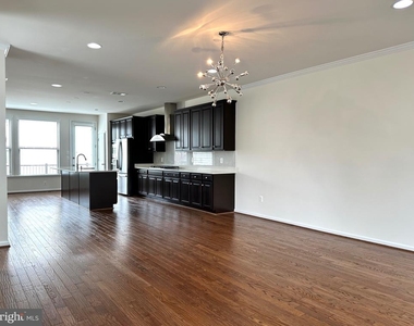 23451 Epperson Square - Photo Thumbnail 22