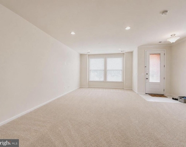 23451 Epperson Square - Photo Thumbnail 5