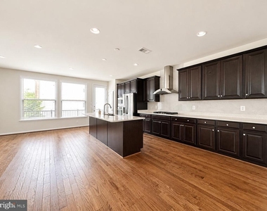 23451 Epperson Square - Photo Thumbnail 15