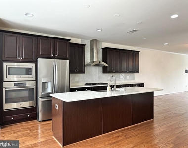 23451 Epperson Square - Photo Thumbnail 21