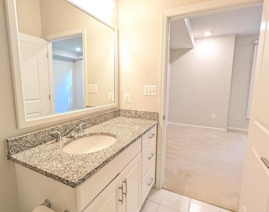 23235 Milltown Knoll Square - Photo Thumbnail 23