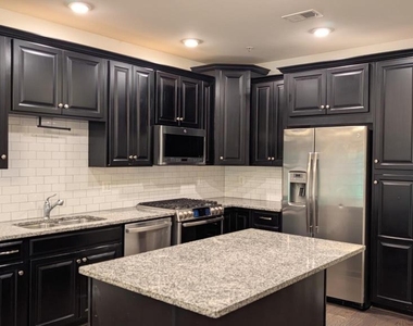23235 Milltown Knoll Square - Photo Thumbnail 4