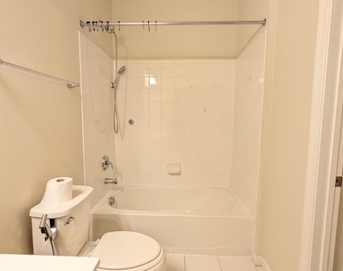 23235 Milltown Knoll Square - Photo Thumbnail 17