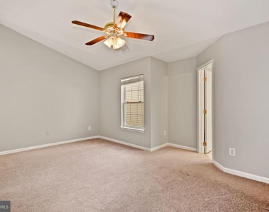 20413 Elm Grove Terrace - Photo Thumbnail 17