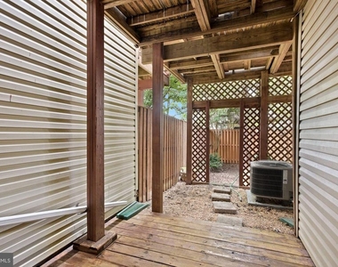 20413 Elm Grove Terrace - Photo Thumbnail 31
