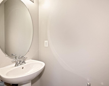20413 Elm Grove Terrace - Photo Thumbnail 10