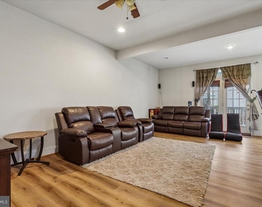 25128 Deerhurst Terrace - Photo Thumbnail 4
