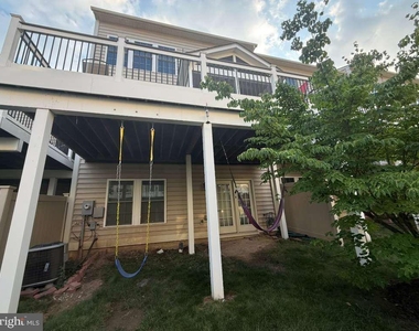 25128 Deerhurst Terrace - Photo Thumbnail 19