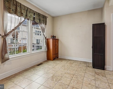 25128 Deerhurst Terrace - Photo Thumbnail 6