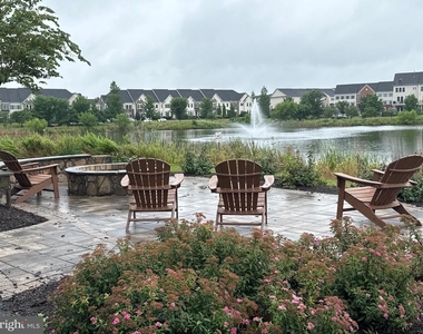 25128 Deerhurst Terrace - Photo Thumbnail 29