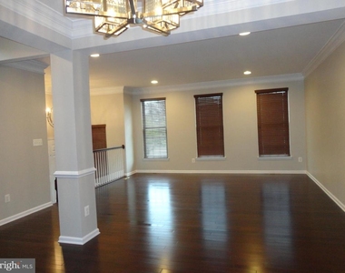 25625 Anthem Terrace - Photo Thumbnail 10