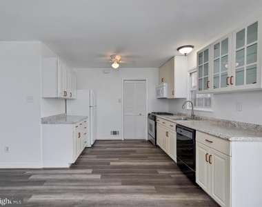 4114 Lees Corner Road - Photo Thumbnail 5