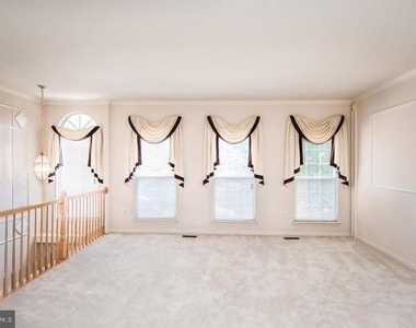 8359 Regal Oak Court - Photo Thumbnail 2