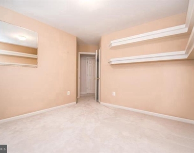 8359 Regal Oak Court - Photo Thumbnail 21