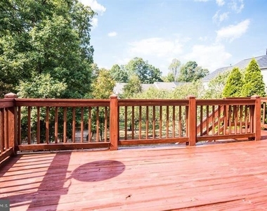 8359 Regal Oak Court - Photo Thumbnail 31