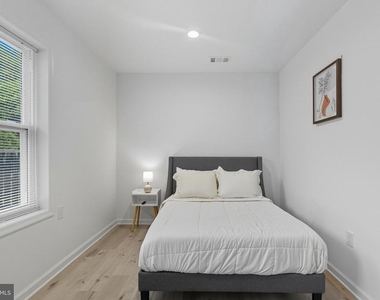 5206 Gilpin Drive - Photo Thumbnail 9
