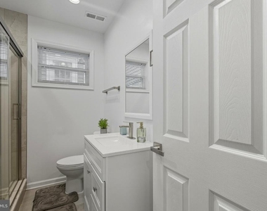 5206 Gilpin Drive - Photo Thumbnail 11