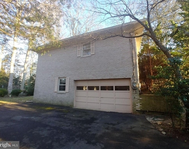 1429 Laburnum Street - Photo Thumbnail 23