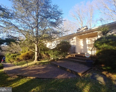 1429 Laburnum Street - Photo Thumbnail 1