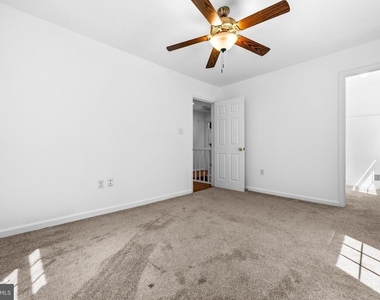 3979 Burning Bush Court - Photo Thumbnail 23
