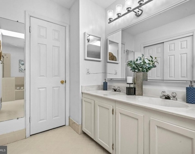 3979 Burning Bush Court - Photo Thumbnail 19