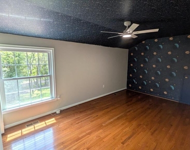 9601 Woodedge Drive - Photo Thumbnail 25