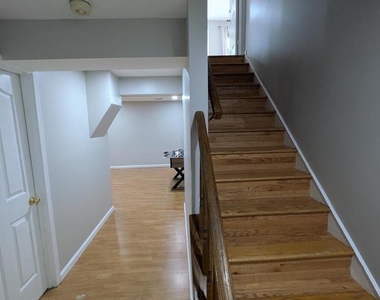 9601 Woodedge Drive - Photo Thumbnail 35