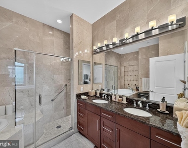 8220 Crestwood Heights Drive - Photo Thumbnail 9