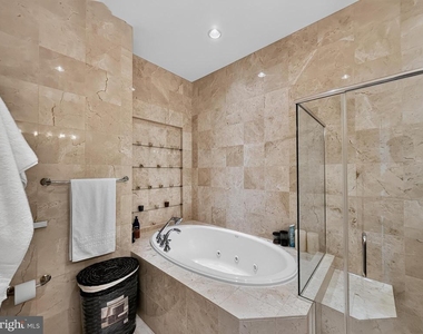 8220 Crestwood Heights Drive - Photo Thumbnail 10
