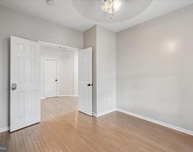 905 Royal Elm Court - Photo Thumbnail 24