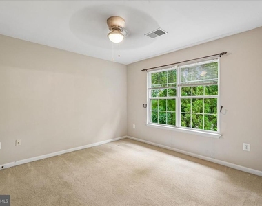 905 Royal Elm Court - Photo Thumbnail 36
