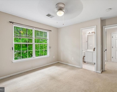 905 Royal Elm Court - Photo Thumbnail 37