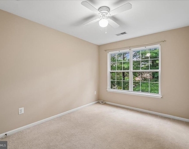 905 Royal Elm Court - Photo Thumbnail 44