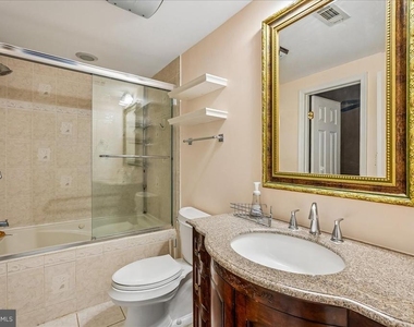 905 Royal Elm Court - Photo Thumbnail 56